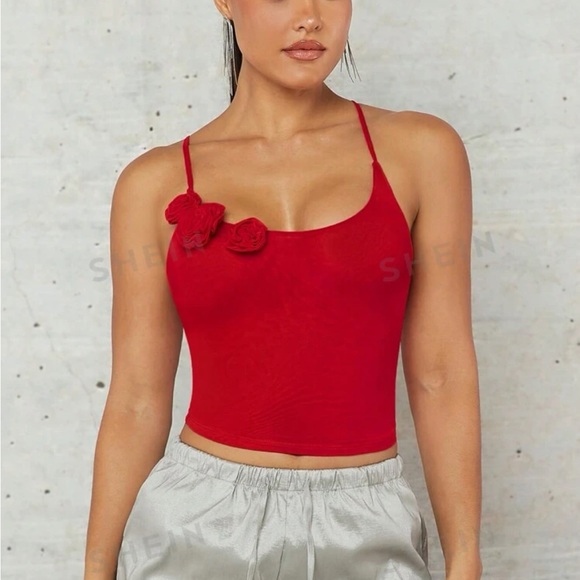 Women's Solid Color 3d Flower Decorated Camisole Tank Top - Picture 2 of 5